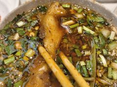 -肖肖酸萝卜鱼火锅(总店)