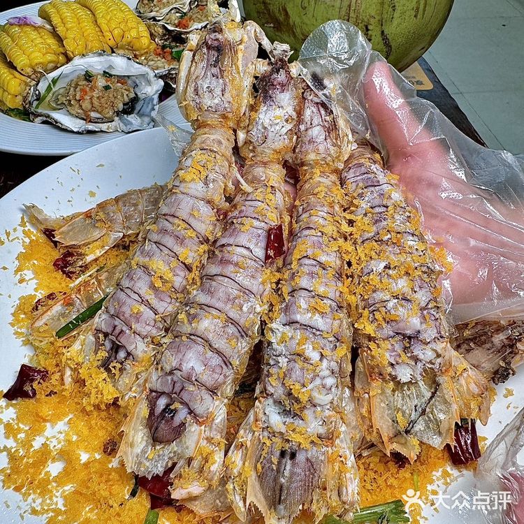 老三亚人都懂这家！！正宗又便宜大排档✅