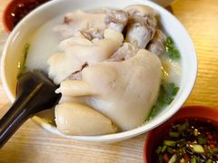 -雷祖芳老妈蹄花店