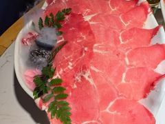 -二荆条·蜀鲜汇城市森林火锅