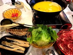 -鲜入围煮花胶鸡海鲜火锅