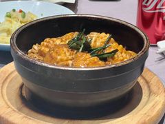 本帮猪手煨鲍鱼-东荟轩