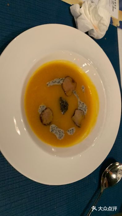 Ponte 意大利餐厅松露南瓜汤图片
