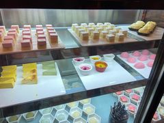 -牛YO寿喜烧·铁板烧和牛火锅自助(市府恒隆店)