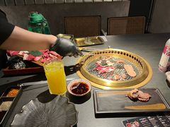 -铭牛烧肉·和牛海鲜自助(高新月牙湖店)
