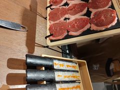 厚切羔羊圆上脑-快乐小羊·内蒙牛羊肉火锅(流花中心店)