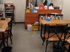 大堂-回·龙虾铺·盆盆蟹·烧烤大排档(回龙观店)