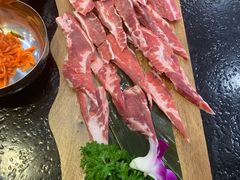 -臻牛烤肉