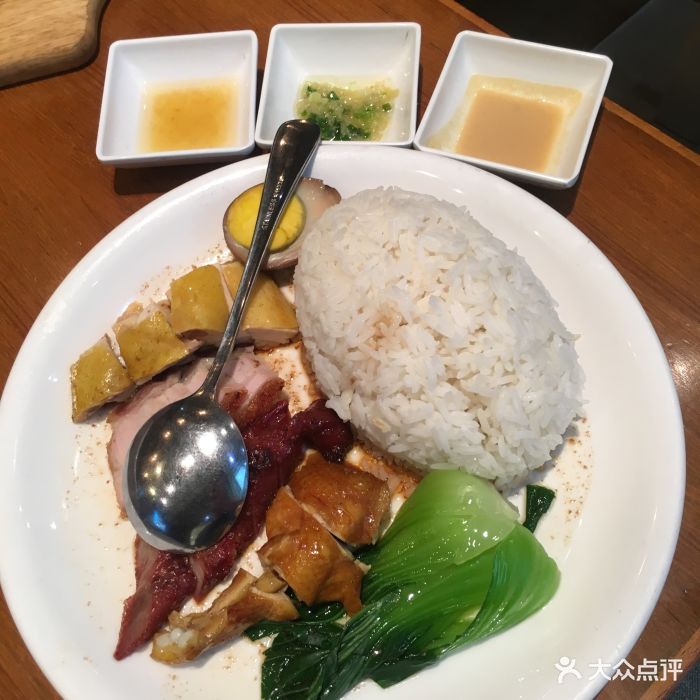 金翠河烧鹅餐厅(ifs国际金融店)烧味四宝饭图片 - 第3张
