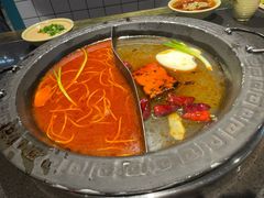 -宽板凳老灶火锅(台湾街店)