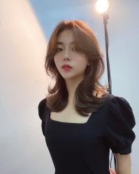 -Hello Lady发型设计