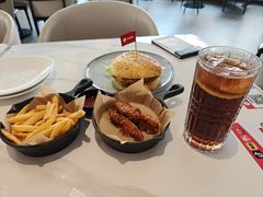 -必胜客(华南摩尔店)