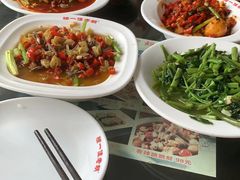 -独一佳老胡湘菜馆(矿山路店)
