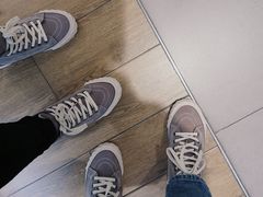 -hotwind热风(中贸广场店)