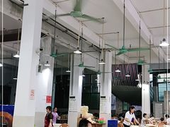 大堂-标记美食新鲜猪杂(兴南大道店)