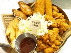 韩式炸物拼盘配柚子酱-卡朋西餐(较场西路店)