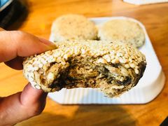 芝麻麻酱烧饼-丁卯•铜锅涮肉(工体店)