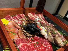-山川小町·极番烧肉(新地假日广场店)