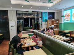 大堂-魏记烧味饭