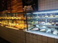 面包甜点陈列柜-野上麦田(中贸广场店)