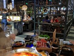 台式麻辣锅-湊湊火锅·茶憩(杭州湖滨银泰in77店)