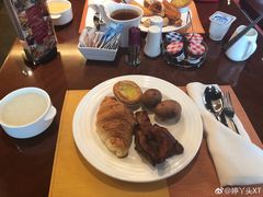 -北京朝阳悠唐皇冠假日酒店