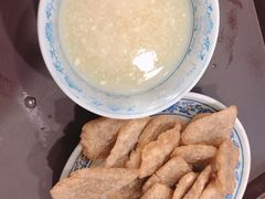 老北京炸灌肠-门框胡同百年卤煮(新街口店)