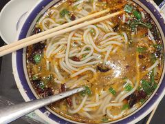 -云阿蛮云南生烫牛肉米线(奉贤路店)