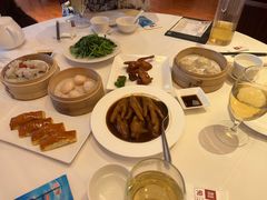 蜜汁叉烧酥-利苑酒家(合景国际金融广场店)