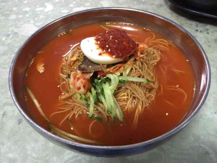 平壤冷面-"作为一个冷面杀手,怎么能不尝尝这么有特色.