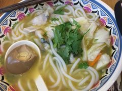 -鑫花溪牛肉米粉(人民广场店)