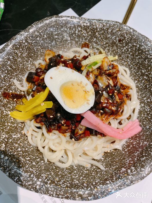 KCOOKING概念韩餐(世茂52+店)辣辣炸酱面图片