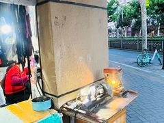 -裁缝店修改衣裤