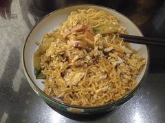 炒方便面-那些年一起吃串的地方烧烤(观前街店)