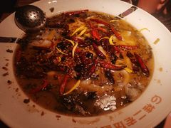 -桂二老坛酸菜鱼(三街两巷店)