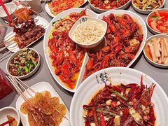 -龙巢盱眙龙虾·牛蛙·烧烤宵夜(八卦岭店)