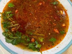 牛肉酸辣粉-小杨生煎(成山巴黎春天店)