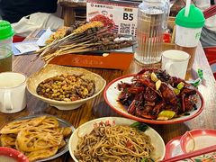 -冶建镜子·老南昌大排档·江西虾王(总店)