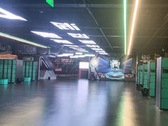 -极限PLAY运动娱乐新世界·团建派对潮玩休闲馆·室内蹦极高空游乐园