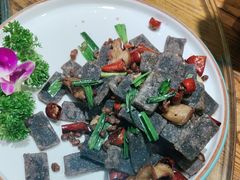 -亮欢寨酸汤鱼(沙冲路店)