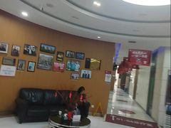 -雅悦齿科(顾村公园店)