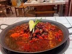 -旧街市鲜货老火锅(大光路店)