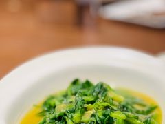 豌豆尖-肆海小川菜酒馆Wine Bistro (青年路店)