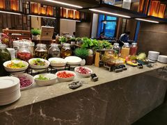 自助调料区-康莱德酒店·美庭自助餐厅