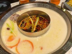 -炙爱鮮貨火锅(中东砂之船店)