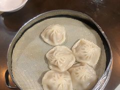 鲜肉小笼包-龙老五汤店(站前西路店)