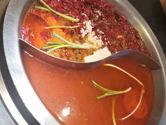 -沸炉重庆老火锅(军事博物馆店)