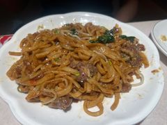 招牌湿炒牛河-潮泰牛肉火锅 · 创于1992年(车公庙店)