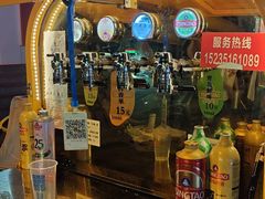 -许西美食一条街