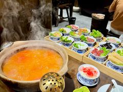 -聚汇三少·龙虾·中餐厅(莫邪路新天地店)
